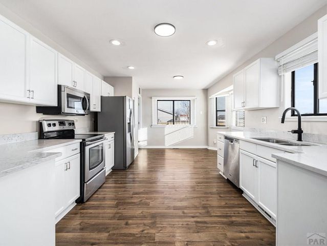 768 W McCulloch Blvd, Pueblo West, CO 81007