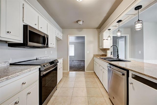 2201 NW 118th Terrace, Oklahoma City, OK 73120
