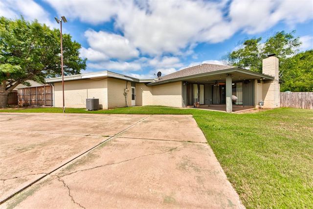 2201 NW 118th Terrace, Oklahoma City, OK 73120