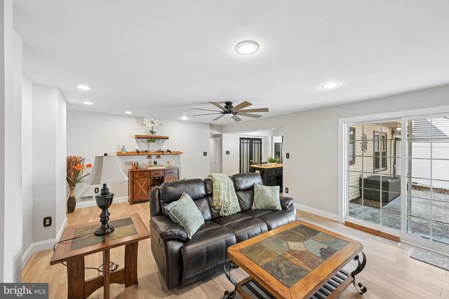 23 WYNNEWOOD DR, Voorhees, NJ 08043