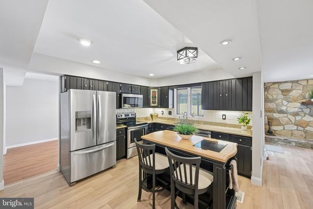 23 WYNNEWOOD DR, Voorhees, NJ 08043
