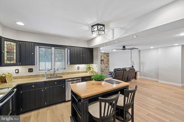23 WYNNEWOOD DR, Voorhees, NJ 08043