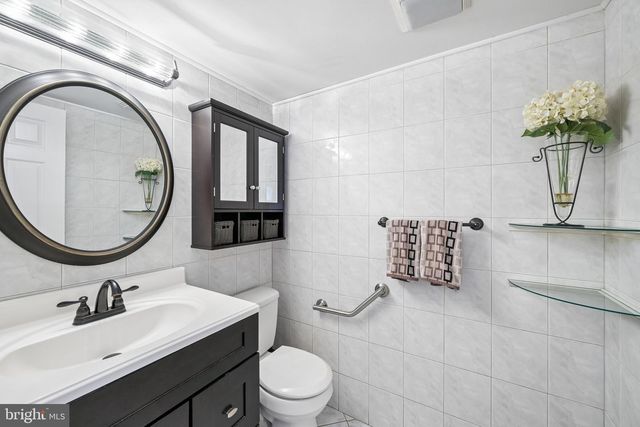 23 WYNNEWOOD DR, Voorhees, NJ 08043