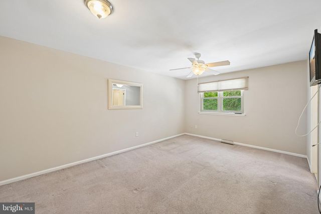 23 WYNNEWOOD DR, Voorhees, NJ 08043