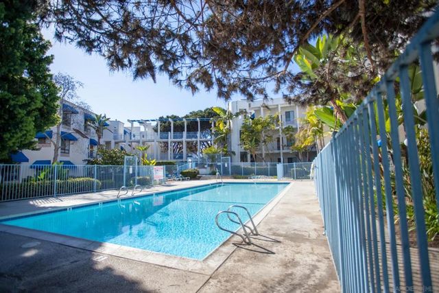 8308 Regents Rd 1H, San Diego, CA 92122