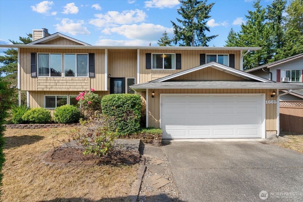 1665 Monroe Court SE, Renton, WA 98058