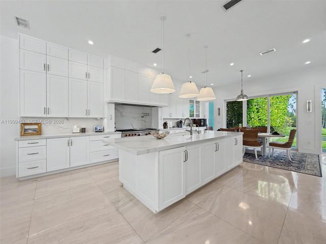 13689 Deering Bay Dr 13689, Coral Gables, FL 33158