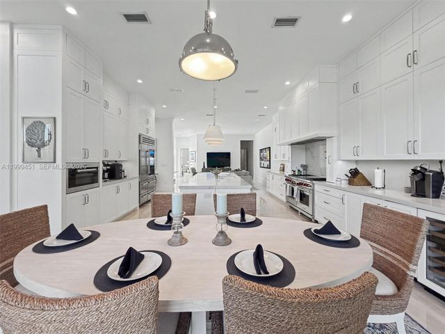 13689 Deering Bay Dr 13689, Coral Gables, FL 33158