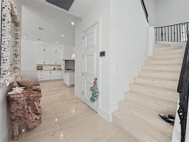 13689 Deering Bay Dr 13689, Coral Gables, FL 33158