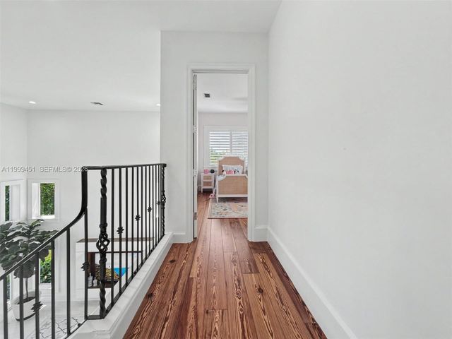 13689 Deering Bay Dr 13689, Coral Gables, FL 33158