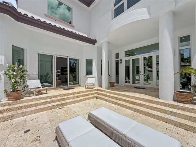 13689 Deering Bay Dr 13689, Coral Gables, FL 33158