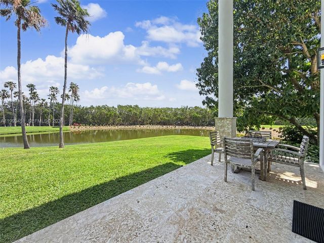 13689 Deering Bay Dr 13689, Coral Gables, FL 33158