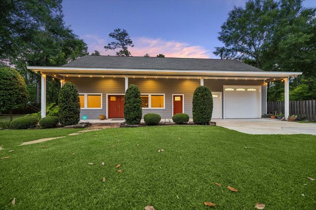 1711 Walnut Lane, Kingwood, TX 77339