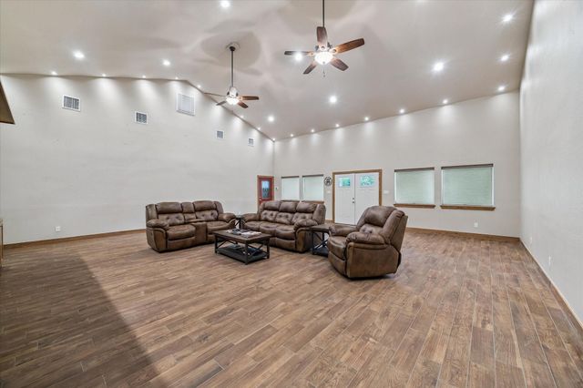 1711 Walnut Lane, Kingwood, TX 77339