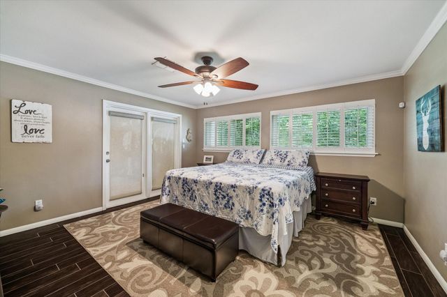1711 Walnut Lane, Kingwood, TX 77339