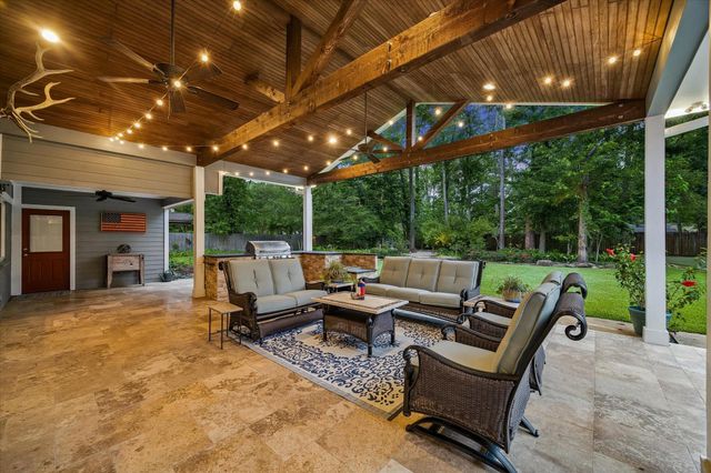 1711 Walnut Lane, Kingwood, TX 77339