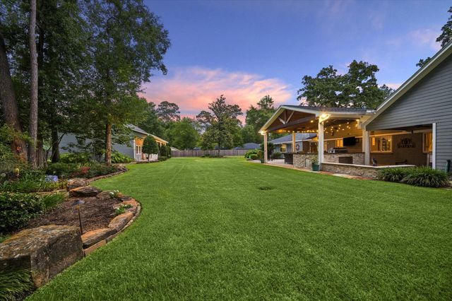 1711 Walnut Lane, Kingwood, TX 77339