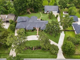 1711 Walnut Lane, Kingwood, TX 77339