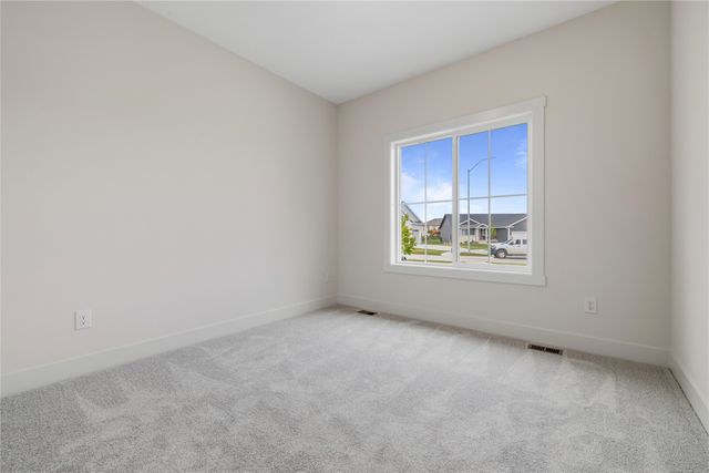 2912 NW Beechwood Court, Ankeny, IA 50023