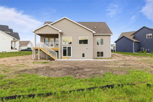2912 NW Beechwood Court, Ankeny, IA 50023