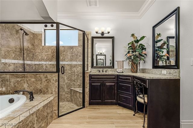 11781 Lady Anne CIR, Cape Coral, FL 33991