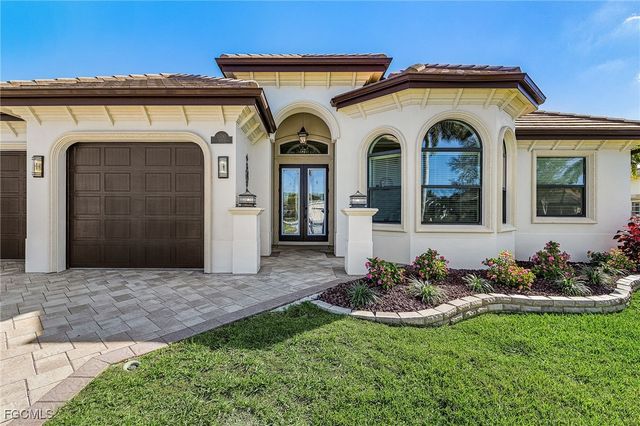 11781 Lady Anne CIR, Cape Coral, FL 33991