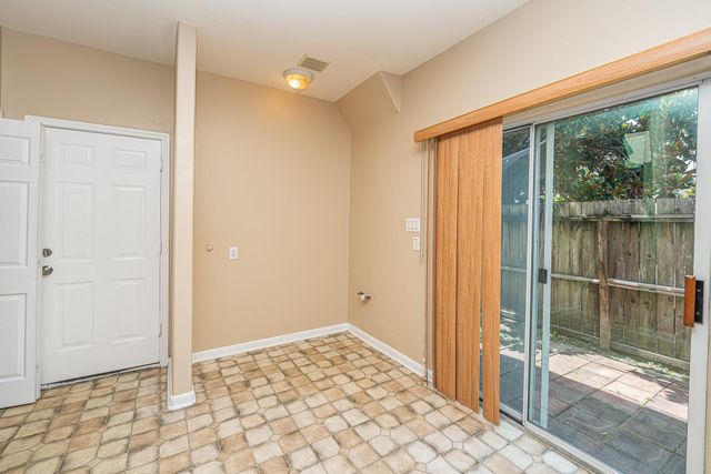 2212 Naomi Street, Houston, TX 77054