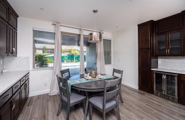 2064 Somers St, Roseville, CA 95747