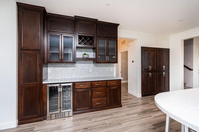 2064 Somers St, Roseville, CA 95747