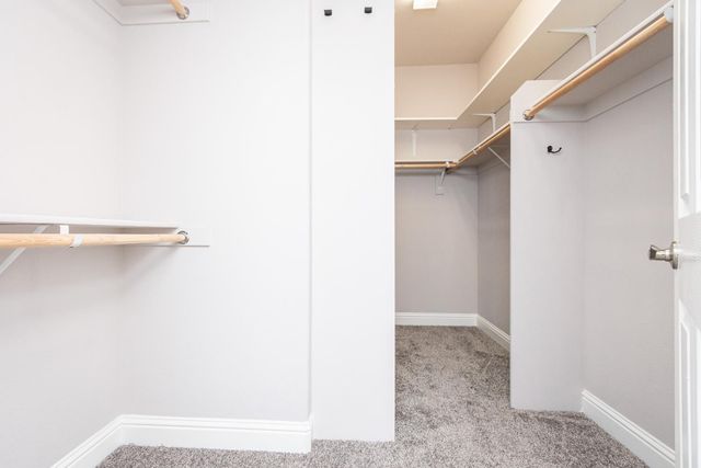 2064 Somers St, Roseville, CA 95747