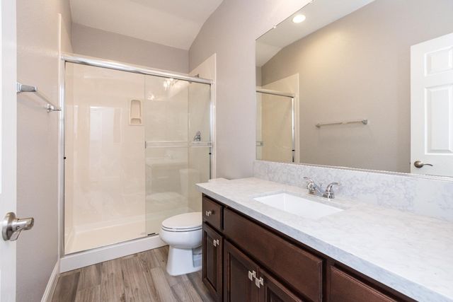 2064 Somers St, Roseville, CA 95747