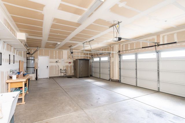 2064 Somers St, Roseville, CA 95747