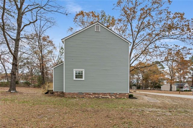 17416 Chemin Rd, South Chesterfield, VA 23803
