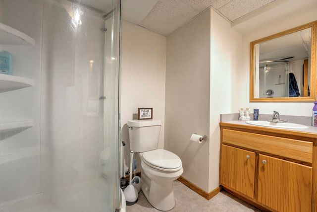 1000 17th St NW, Minot, ND 58703