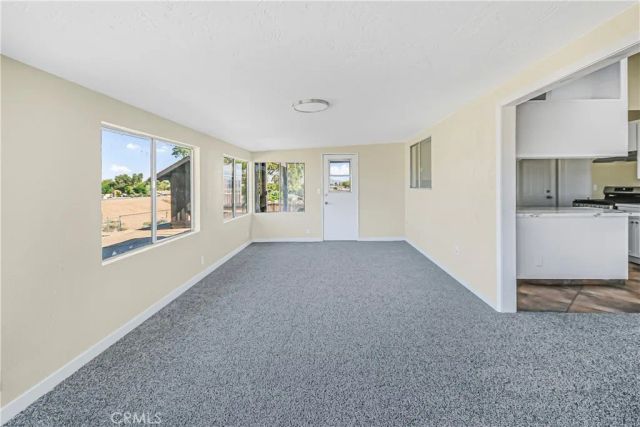 11694 Pepper, Hesperia, CA 92345