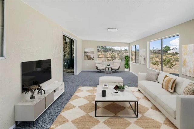 11694 Pepper, Hesperia, CA 92345