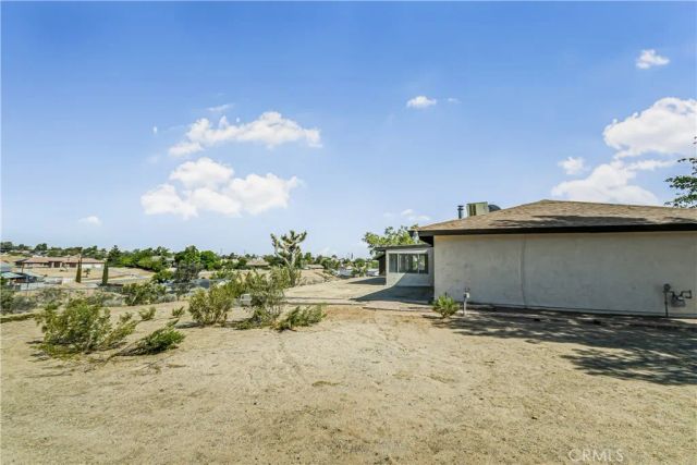 11694 Pepper, Hesperia, CA 92345