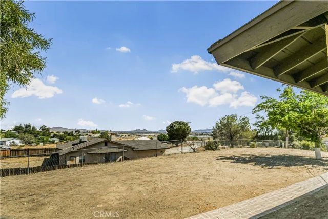 11694 Pepper, Hesperia, CA 92345