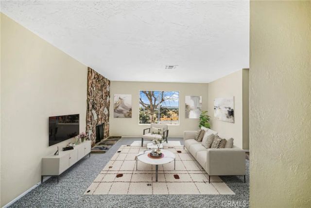 11694 Pepper, Hesperia, CA 92345