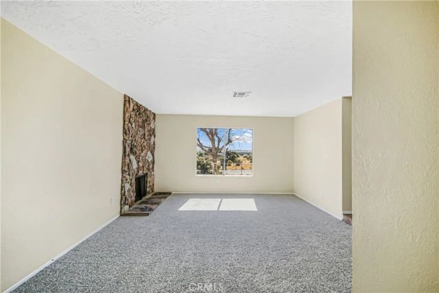11694 Pepper, Hesperia, CA 92345