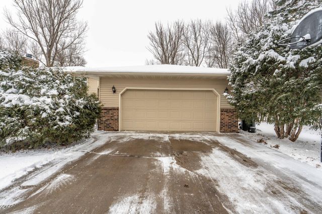 517 N Woodland Drive, Fergus Falls, MN 56537