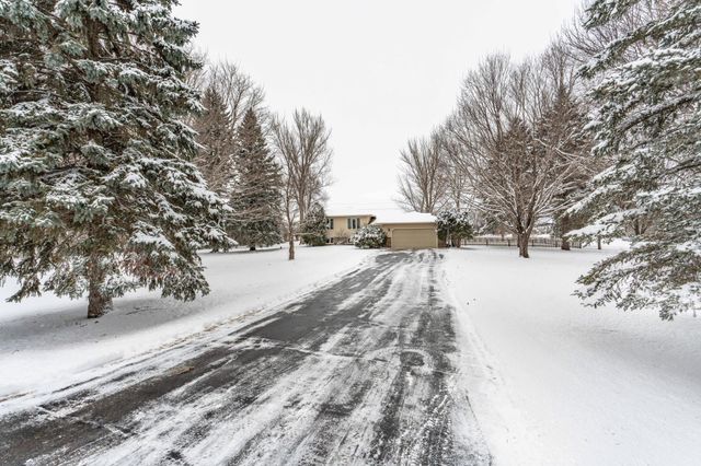 517 N Woodland Drive, Fergus Falls, MN 56537