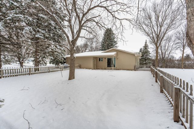 517 N Woodland Drive, Fergus Falls, MN 56537