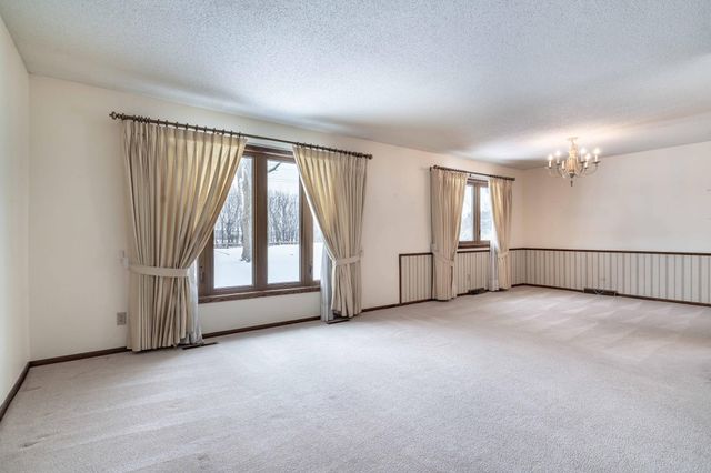 517 N Woodland Drive, Fergus Falls, MN 56537