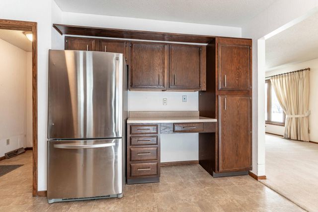 517 N Woodland Drive, Fergus Falls, MN 56537