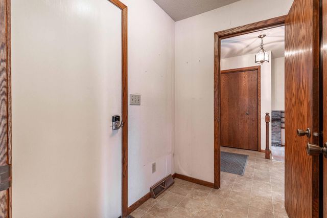 517 N Woodland Drive, Fergus Falls, MN 56537