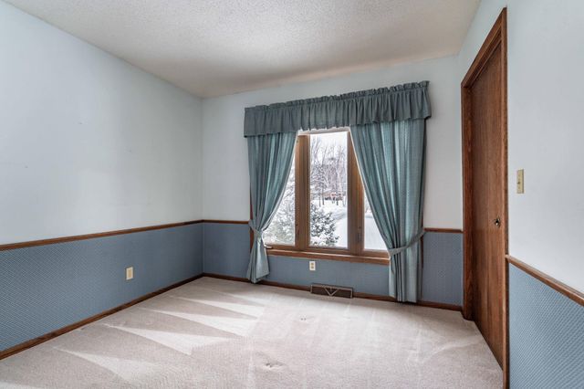 517 N Woodland Drive, Fergus Falls, MN 56537