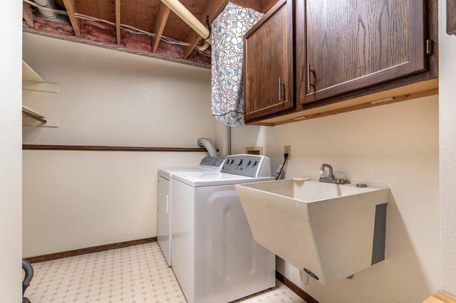 517 N Woodland Drive, Fergus Falls, MN 56537