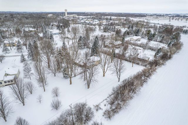 517 N Woodland Drive, Fergus Falls, MN 56537