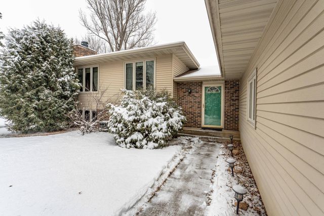 517 N Woodland Drive, Fergus Falls, MN 56537